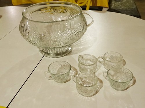 Property photo 168 - Personal Property Auction, Furniture, Glassware, Pictures, Kitchen Appliances, Household, Fishing Gear, Vintage Cameras, Electronics, Toys, Games